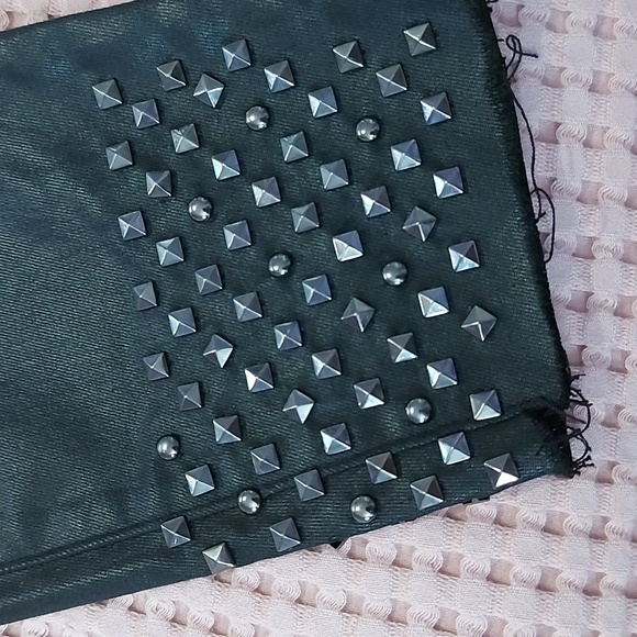 Girl's pant - Picture 3 of 12